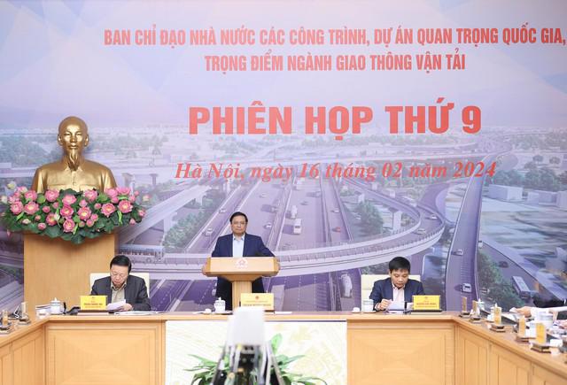 Thủ tướng Chính phủ Phạm Minh Chính chủ trì phiên họp - Ảnh: VGP.