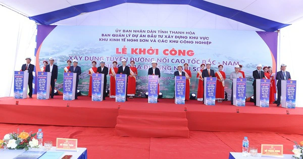 Bí thư Tỉnh ủy Thanh Hóa Đỗ Trọng Hưng, Chủ tịch UBND tỉnh Thanh Hóa Đỗ Minh Tuấn và đại diện các nhà thầu thực hiện nghi thức khởi công dự án